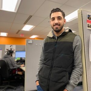 Meet your Posher, Ezzat